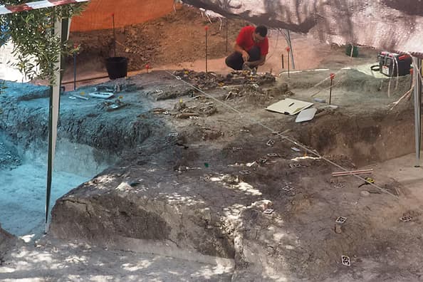 Hallan los restos de seis fusilados en una fosa de Castro del Río.